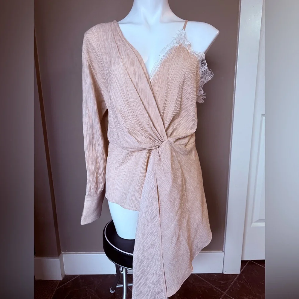 Zara Tan Crinkle Stretch Asymmetrical Lace Top Blouse Blogger Favorite - Picture 2 of 6